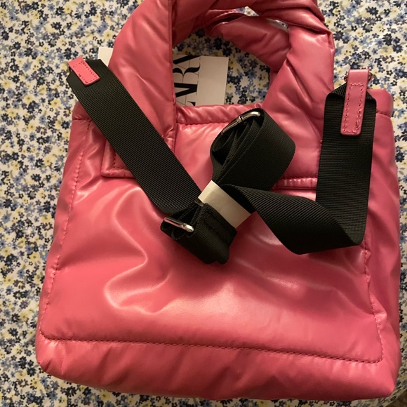 NWT Zara quilted nylon puffer pink mini bag - Picture 10 of 12